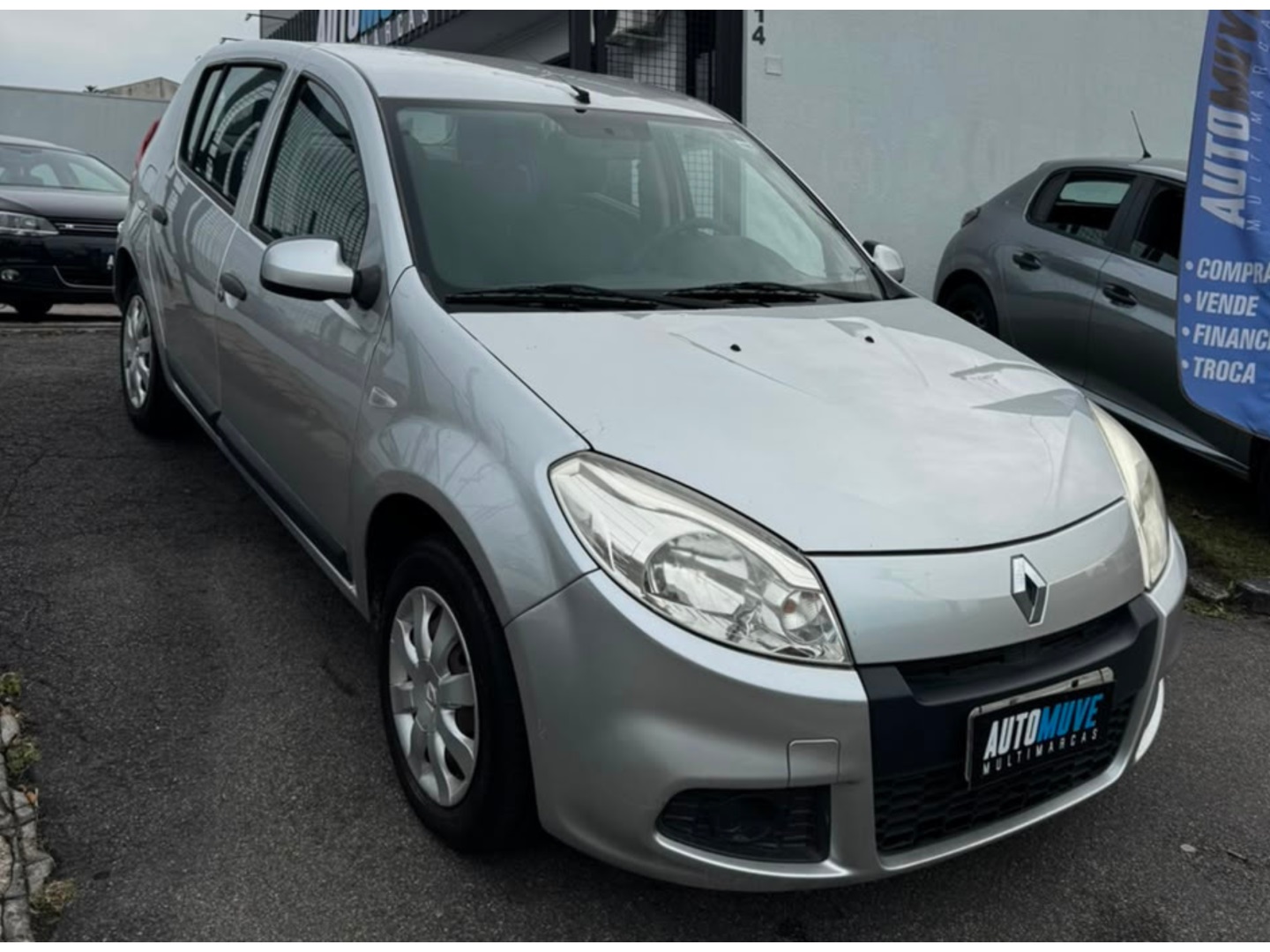 RENAULT SANDERO