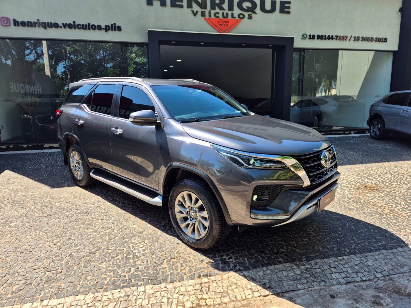 TOYOTA HILUX SW4
