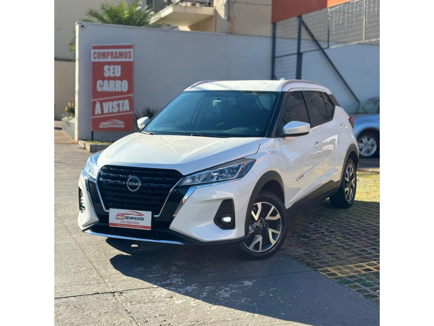 NISSAN KICKS