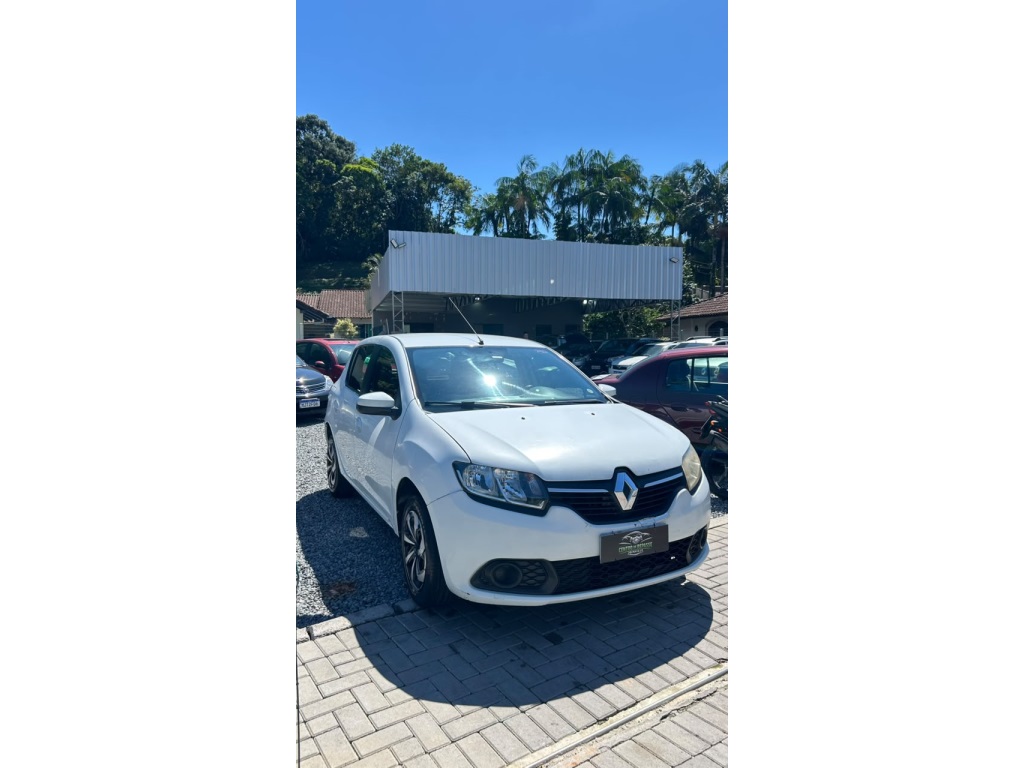 RENAULT SANDERO