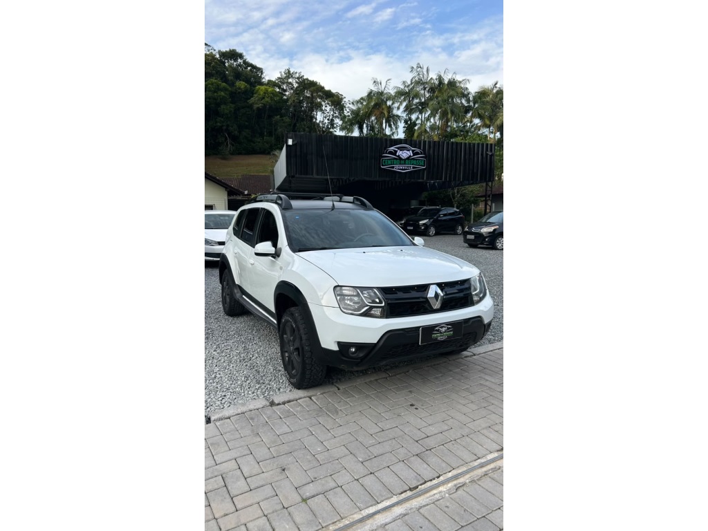 RENAULT DUSTER