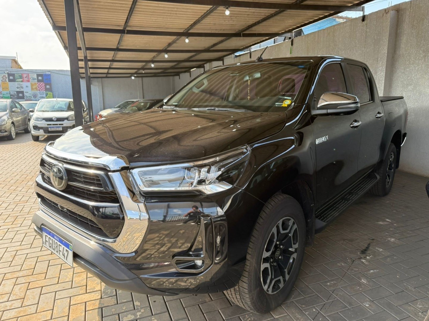 TOYOTA HILUX