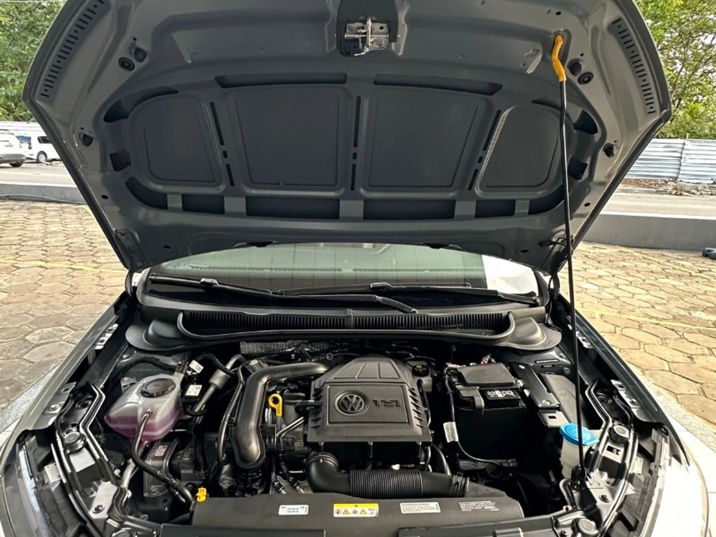 VOLKSWAGEN NIVUS 1.0 200 TSI TOTAL FLEX HIGHLINE AUTOMÁTICO