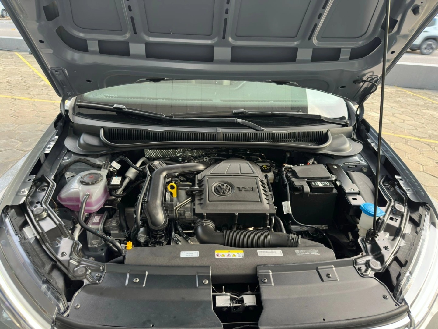 VOLKSWAGEN NIVUS 1.0 200 TSI TOTAL FLEX HIGHLINE AUTOMÁTICO