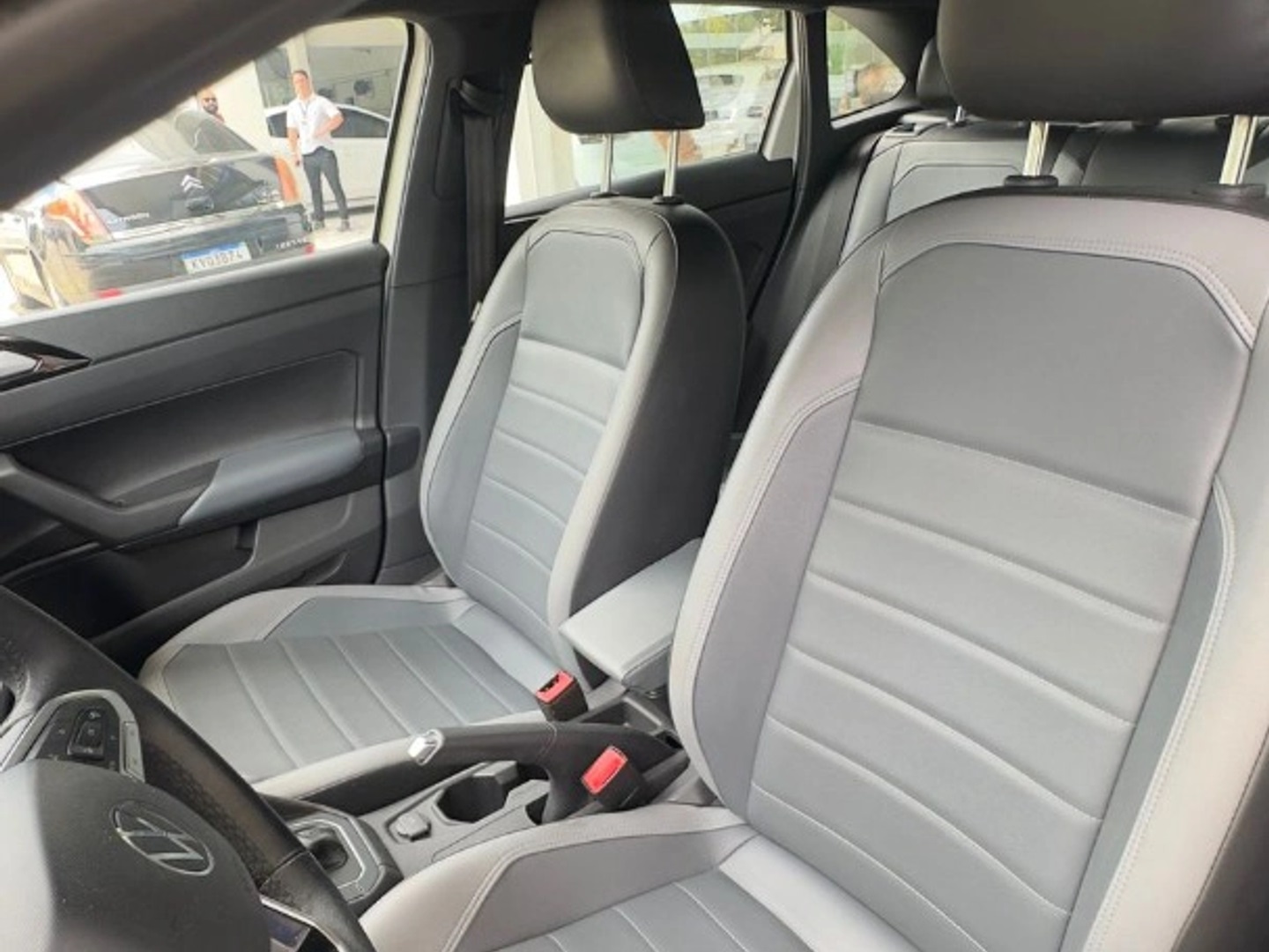 VOLKSWAGEN NIVUS 1.0 200 TSI TOTAL FLEX HIGHLINE AUTOMÁTICO