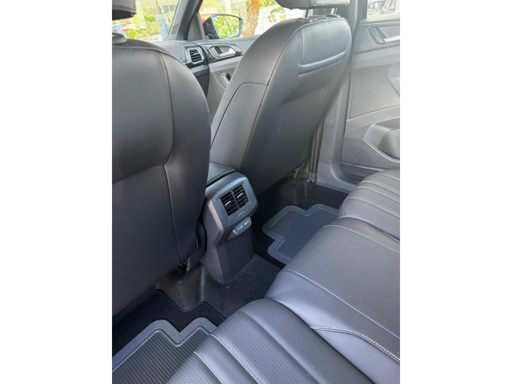 VOLKSWAGEN T-CROSS 1.4 250 TSI TOTAL FLEX HIGHLINE AUTOMÁTICO