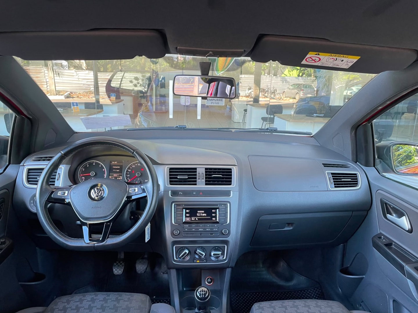 VOLKSWAGEN FOX 1.0 MPI TRACK 12V FLEX 4P MANUAL