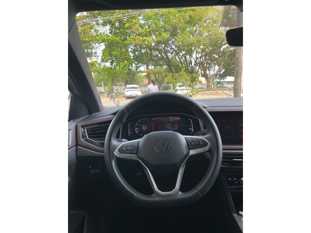 VOLKSWAGEN VIRTUS 1.0 200 TSI HIGHLINE AUTOMÁTICO