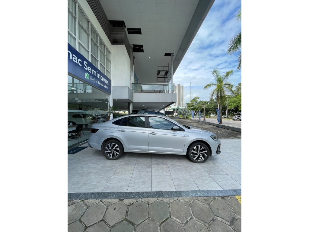 VOLKSWAGEN VIRTUS 1.0 200 TSI HIGHLINE AUTOMÁTICO
