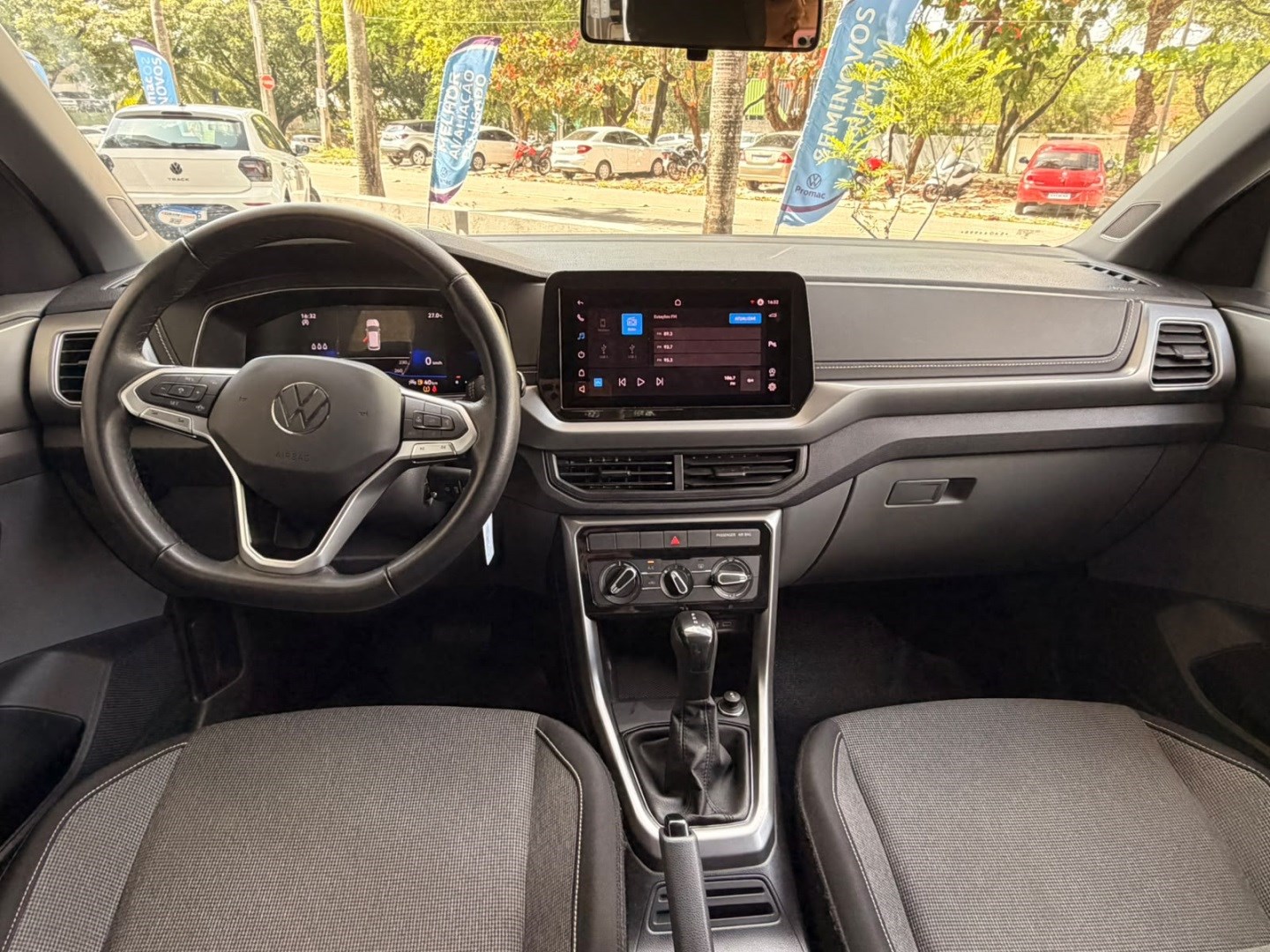 VOLKSWAGEN T-CROSS 1.0 200 TSI TOTAL FLEX AUTOMÁTICO