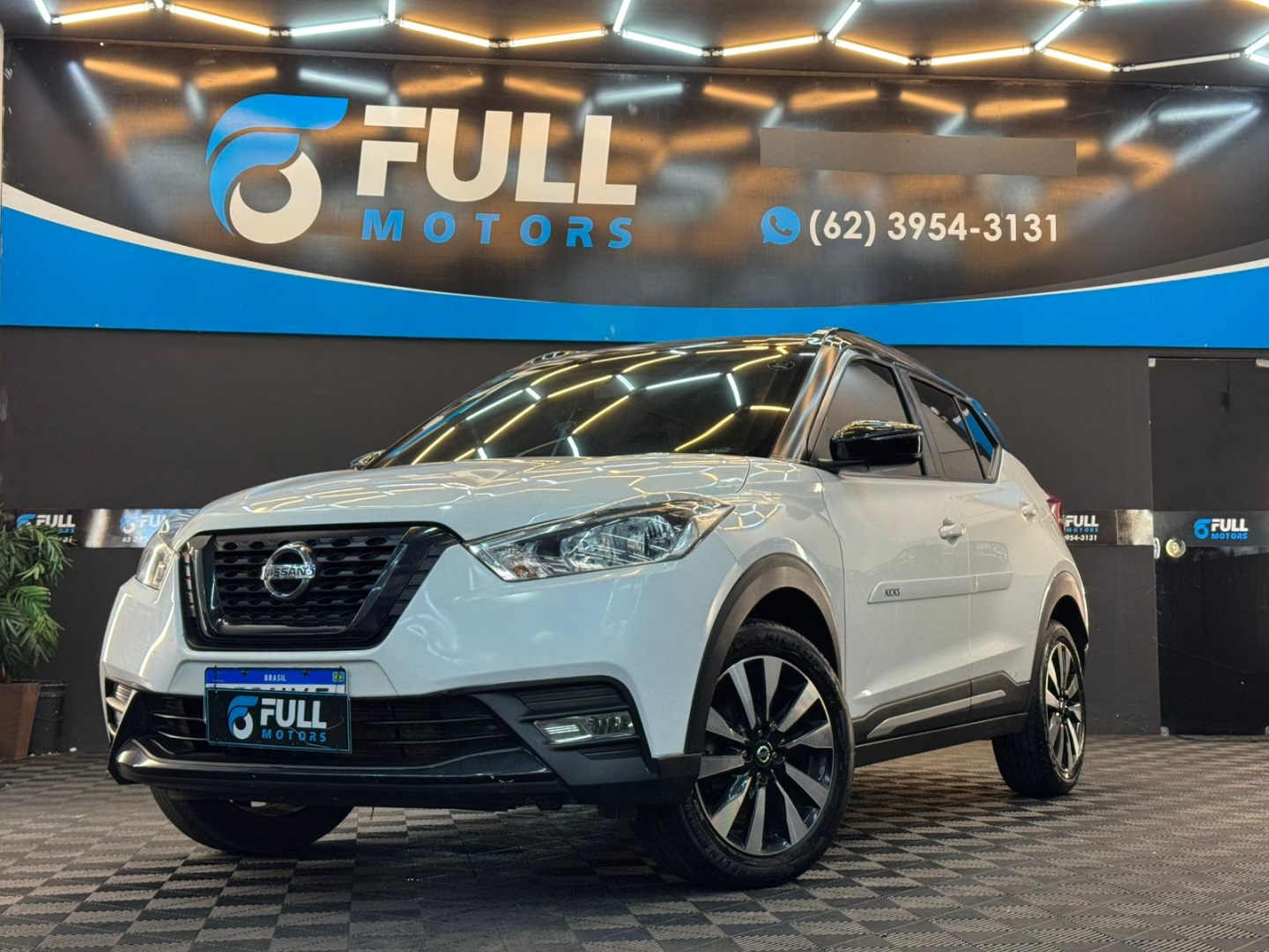 NISSAN KICKS