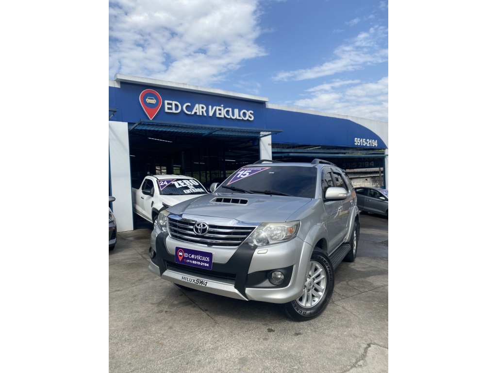 TOYOTA HILUX SW4