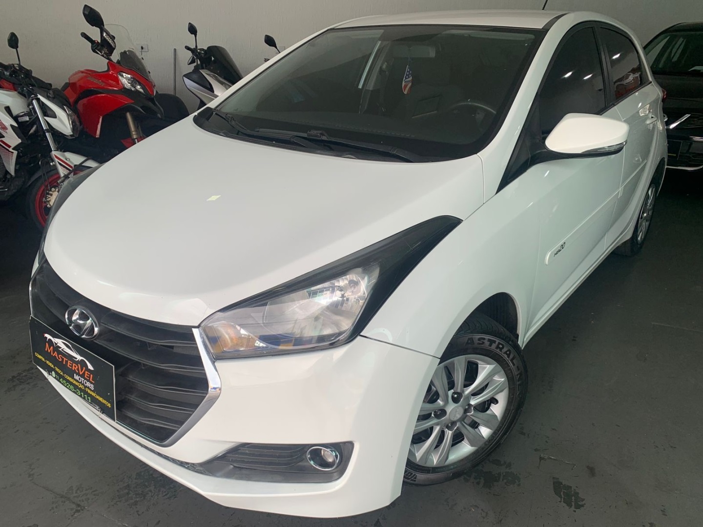 HYUNDAI HB20