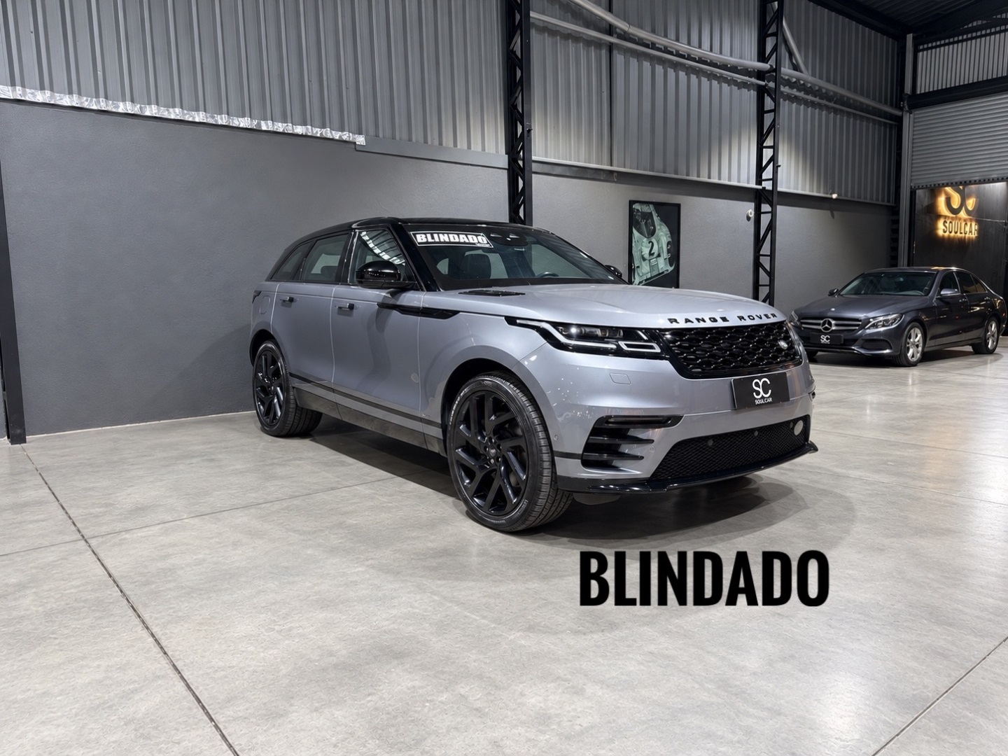 LAND ROVER RANGE ROVER VELAR