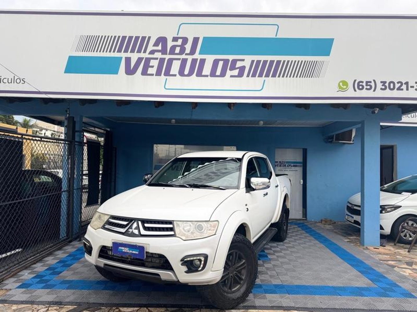 MITSUBISHI L200 TRITON