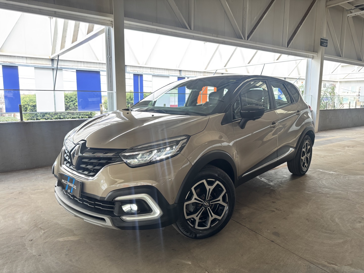RENAULT CAPTUR