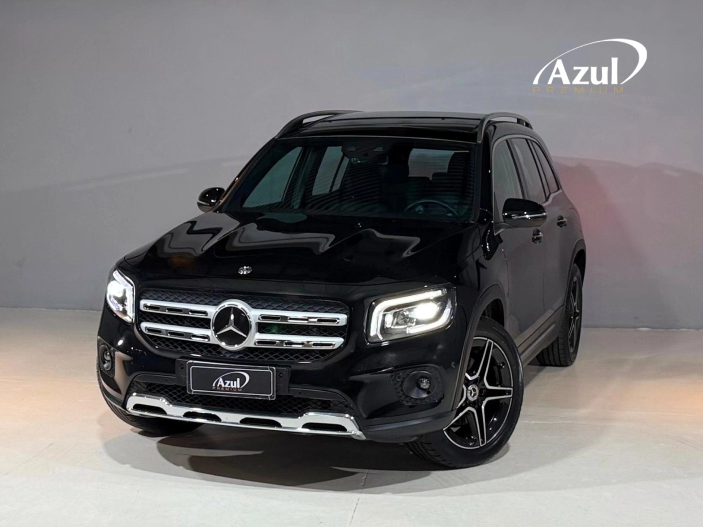 MERCEDES-BENZ GLB 200