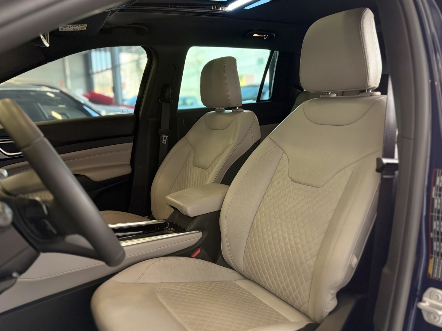 Jeep Commander Overland T270 1.3 Tb Flex Aut. - foto 9