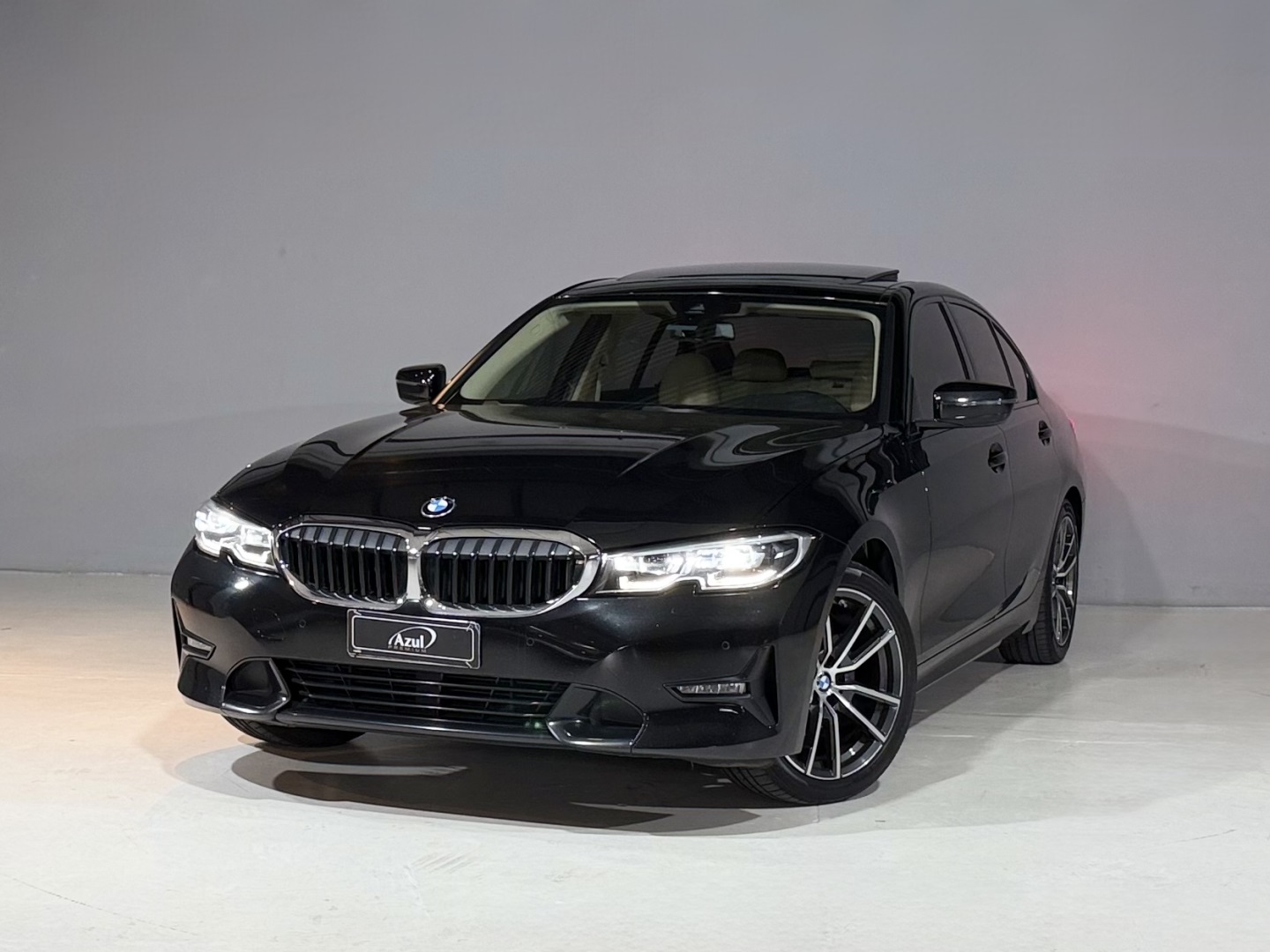 BMW 320i
