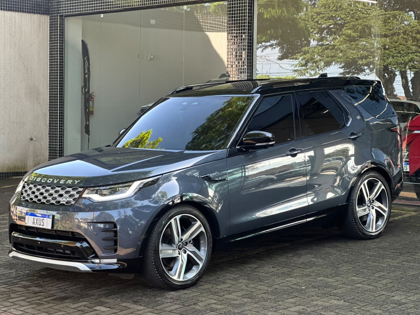 Land Rover Discovery 2025