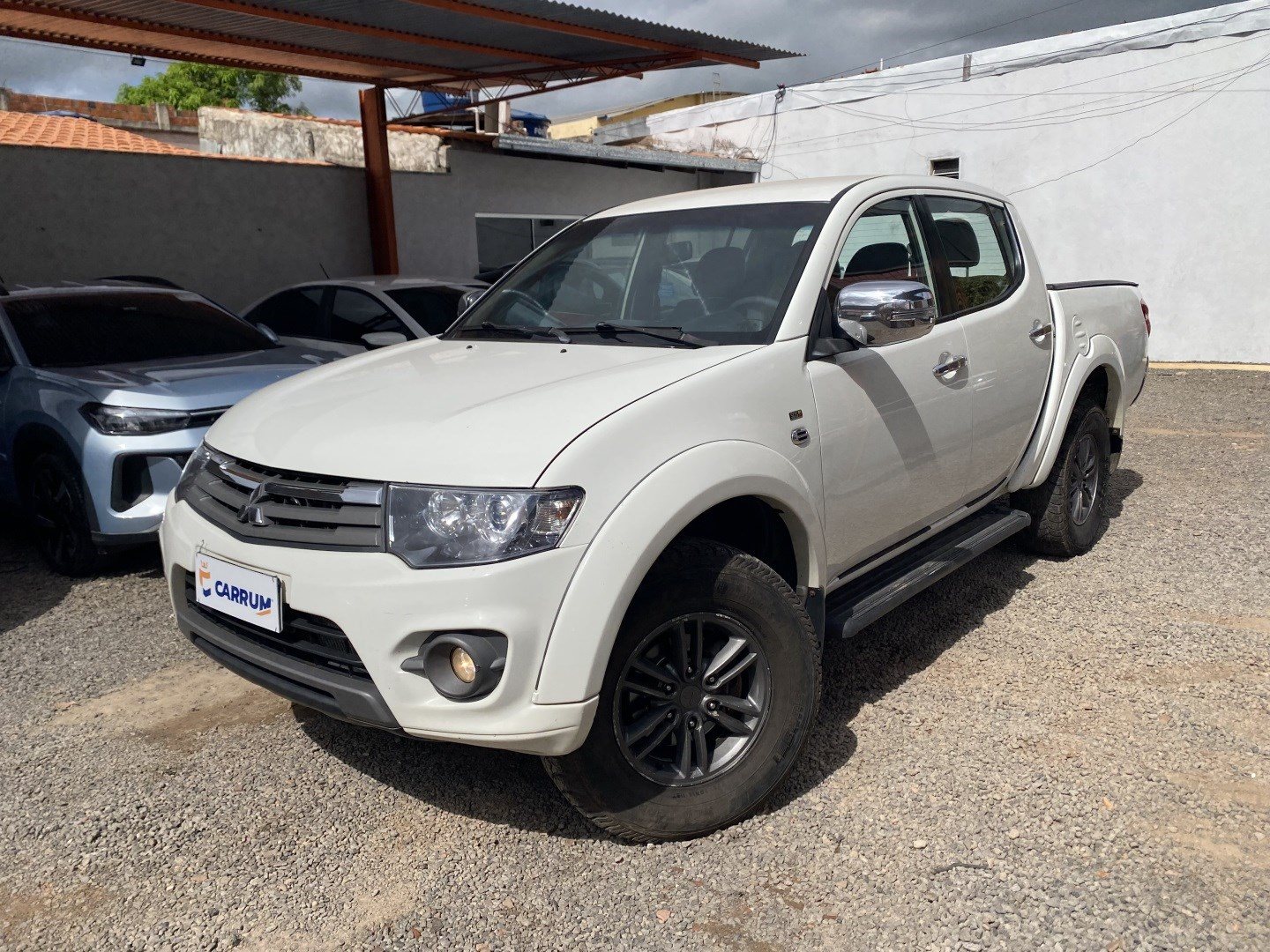 MITSUBISHI L200 TRITON