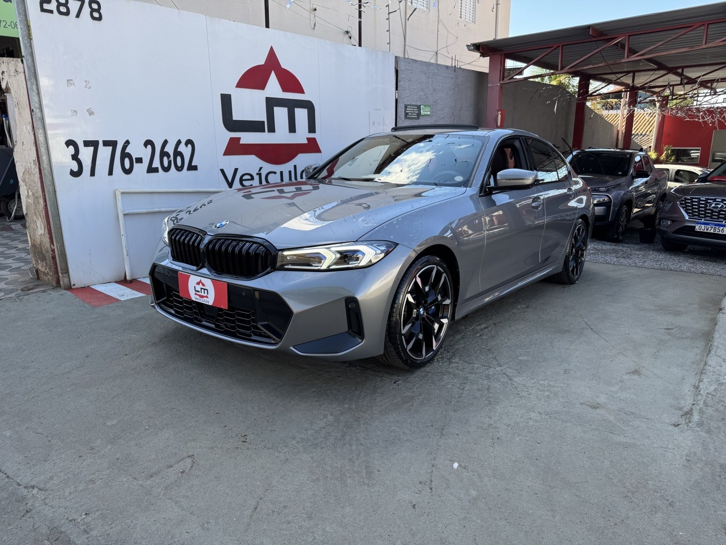 BMW 320i