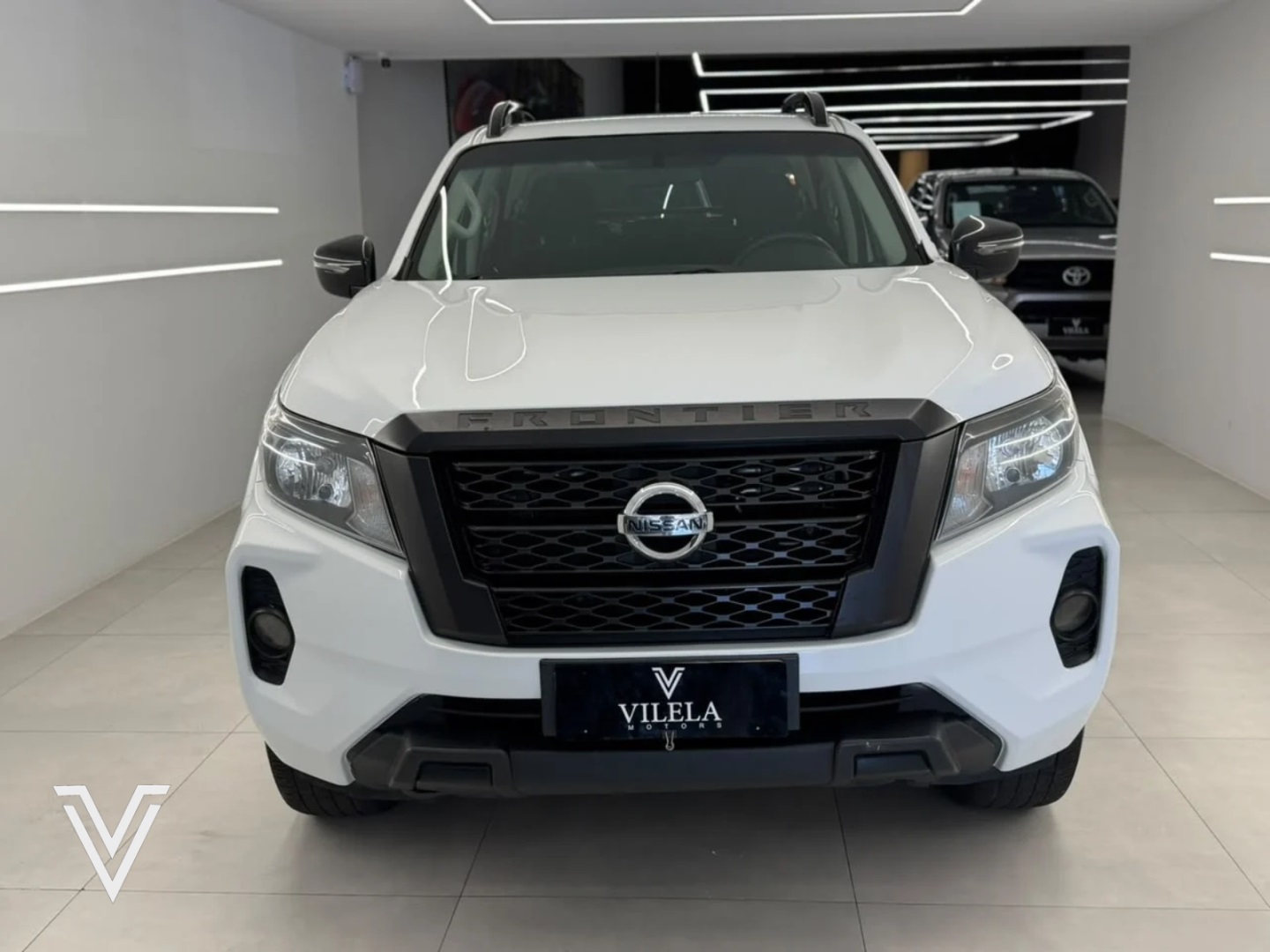 Nissan FRONTIER 2023