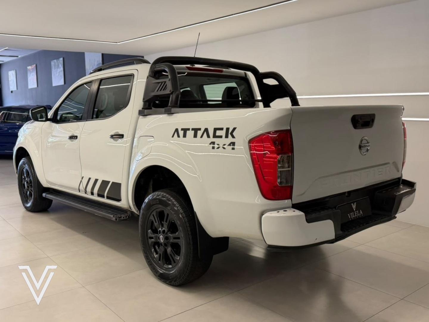 Nissan FRONTIER 2023