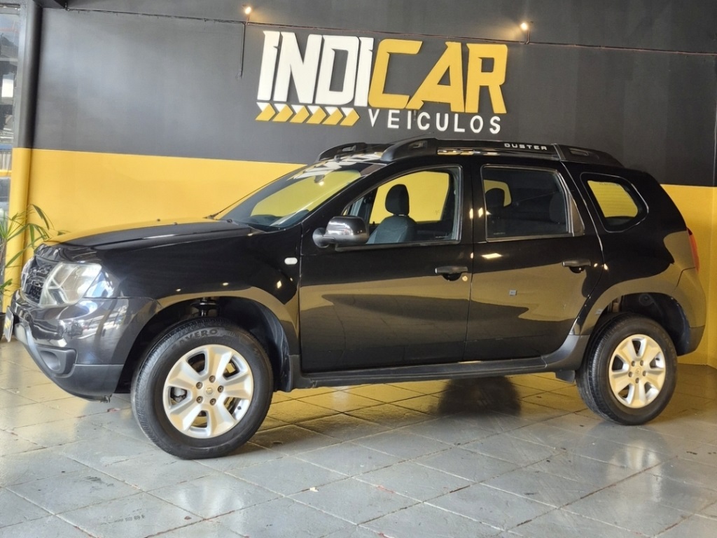 RENAULT DUSTER