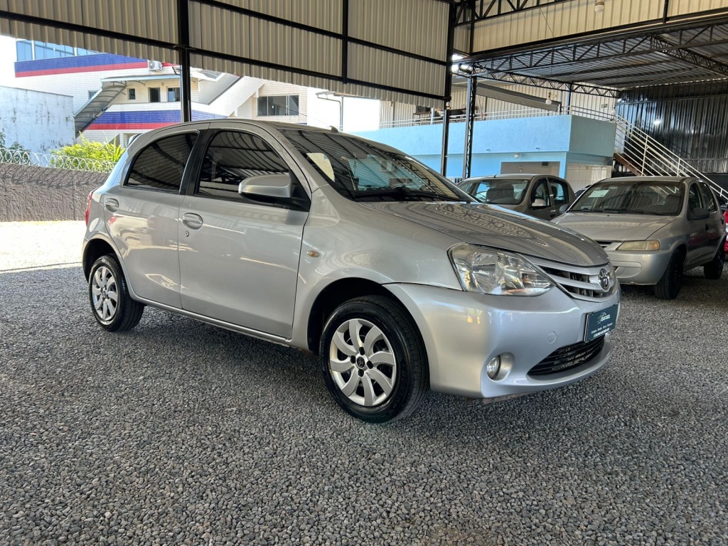 TOYOTA ETIOS