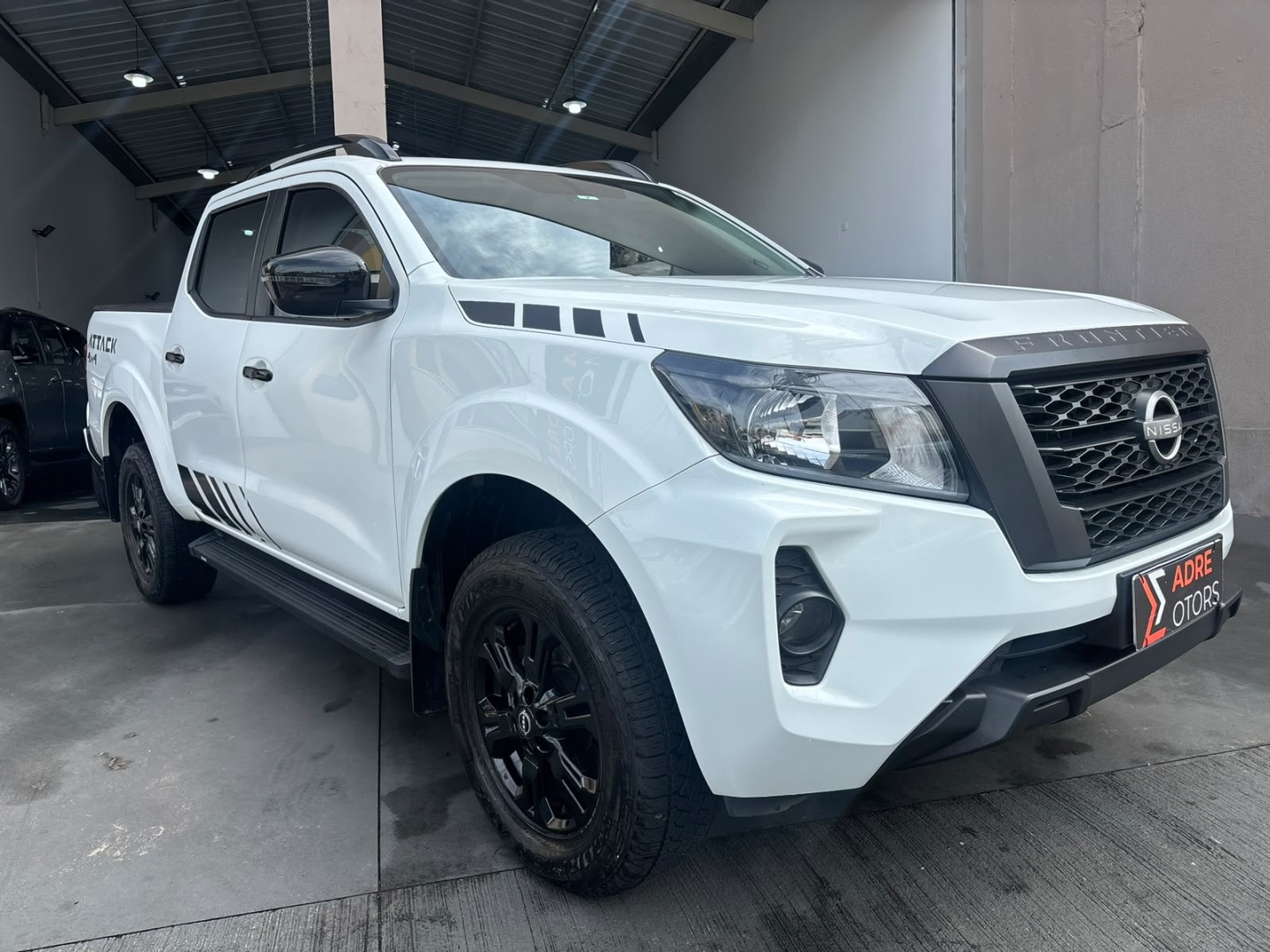 NISSAN FRONTIER