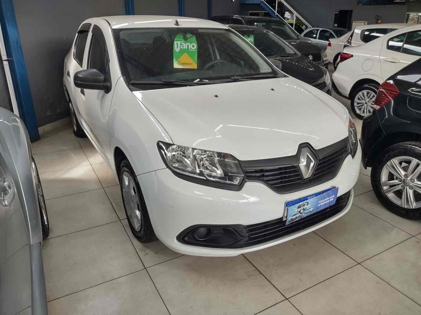 RENAULT LOGAN