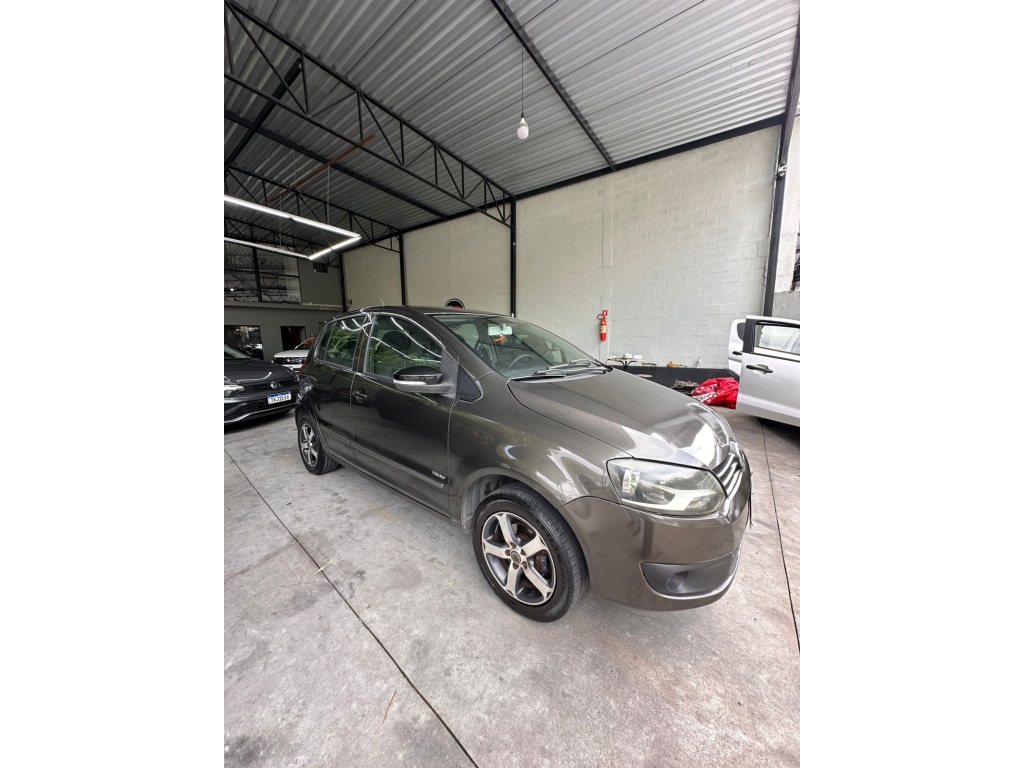 VOLKSWAGEN FOX