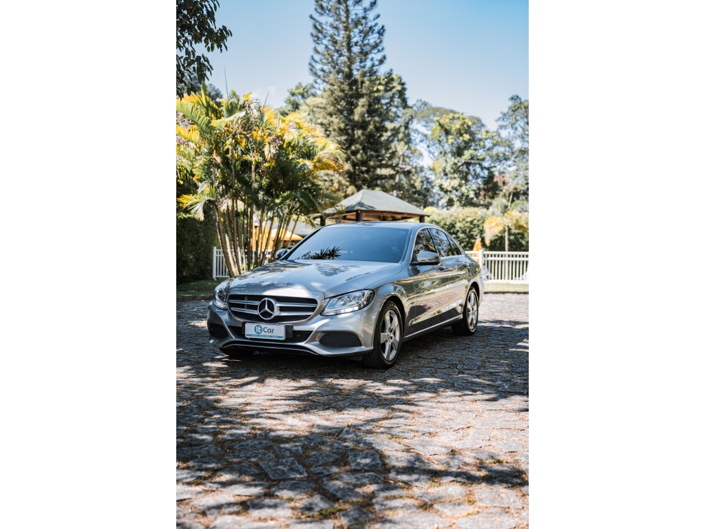 MERCEDES-BENZ C 180