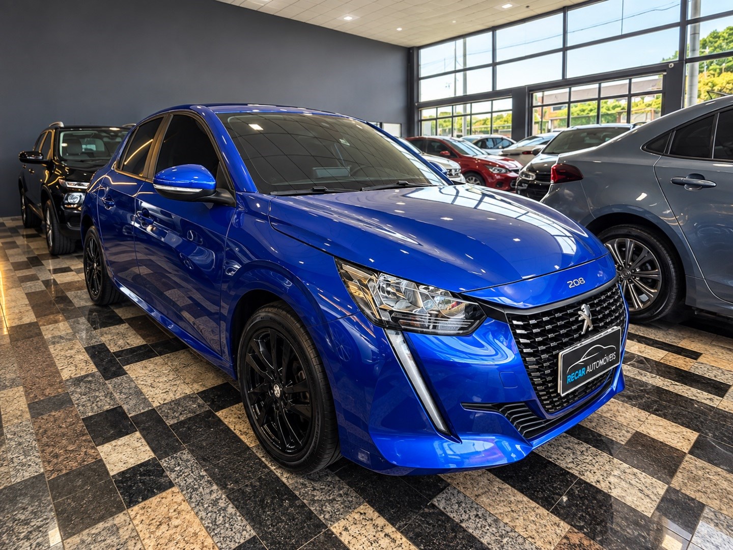 PEUGEOT 208