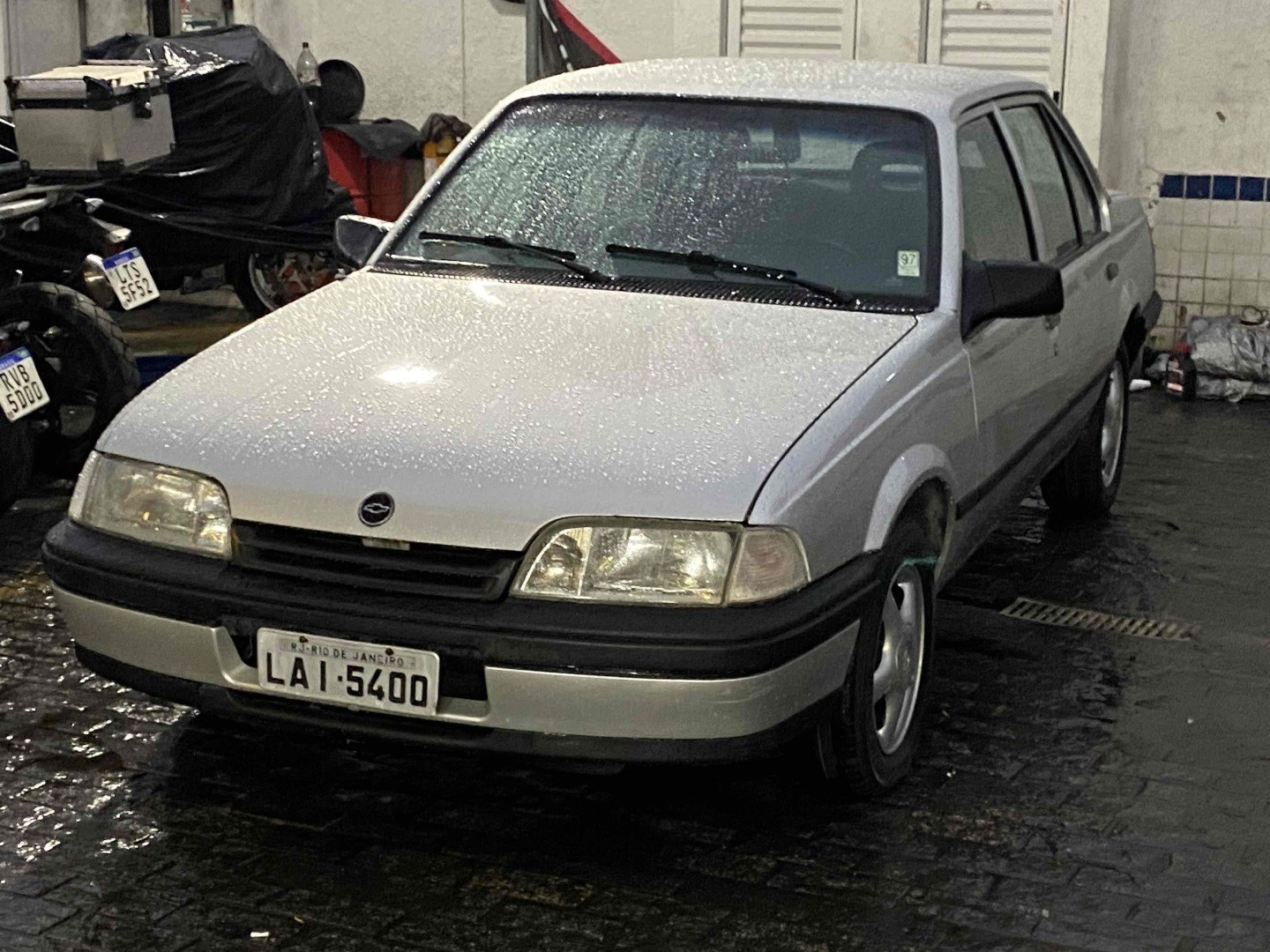 CHEVROLET MONZA 2.0 EFI GL 8V GASOLINA 4P MANUAL