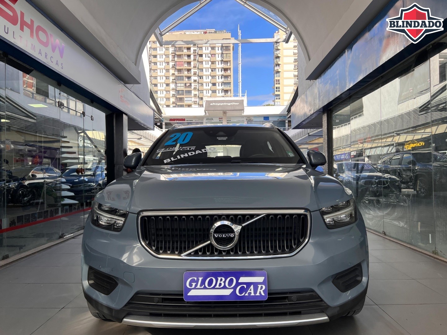 VOLVO XC40 2.0 T4 GASOLINA MOMENTUM GEARTRONIC