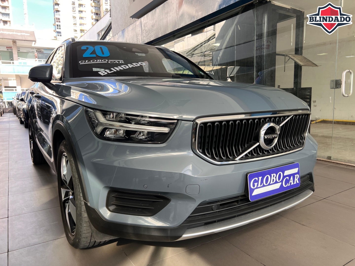 VOLVO XC40 2.0 T4 GASOLINA MOMENTUM GEARTRONIC
