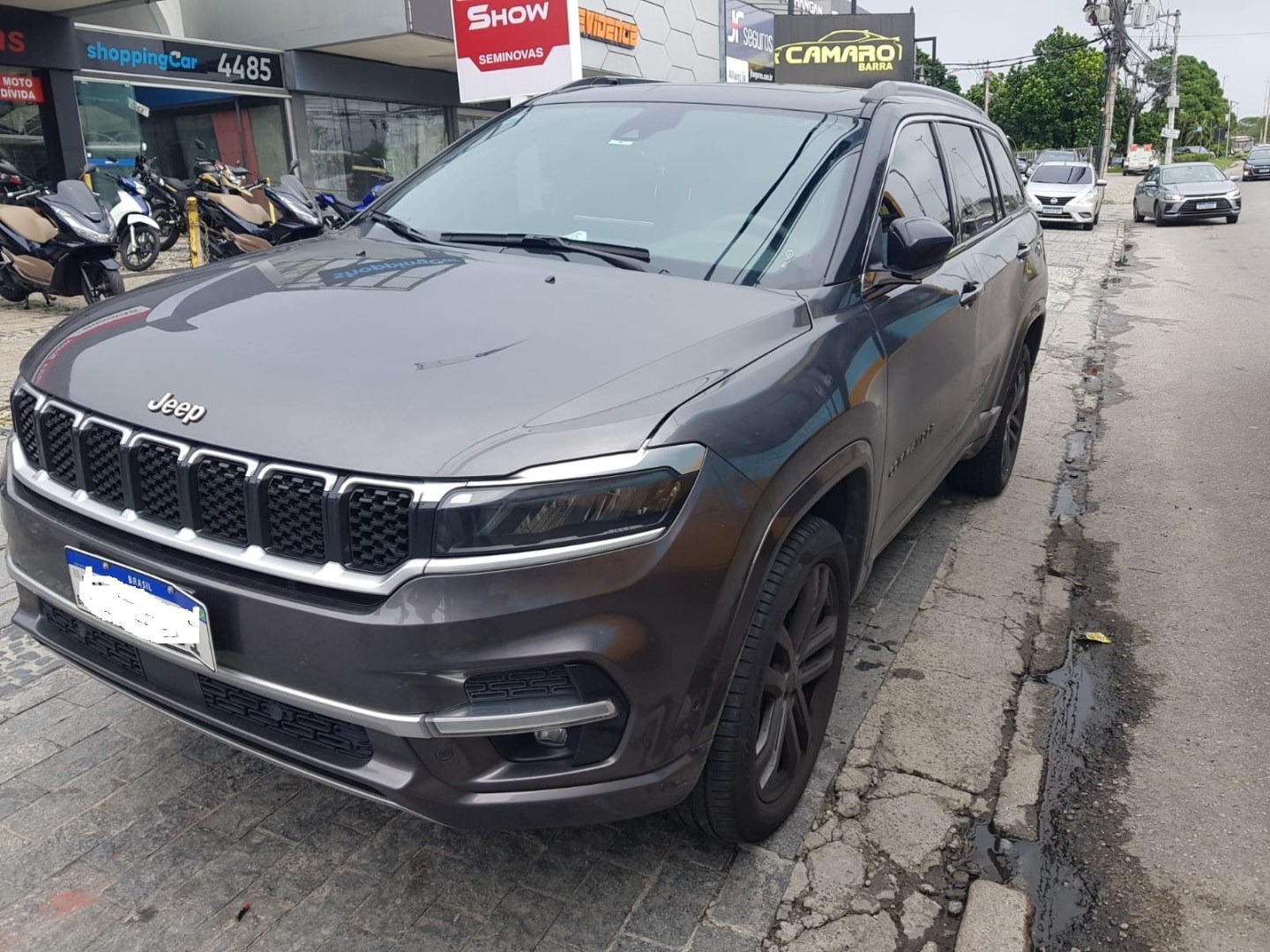 JEEP COMMANDER 2.2 TURBO DIESEL OVERLAND AT9