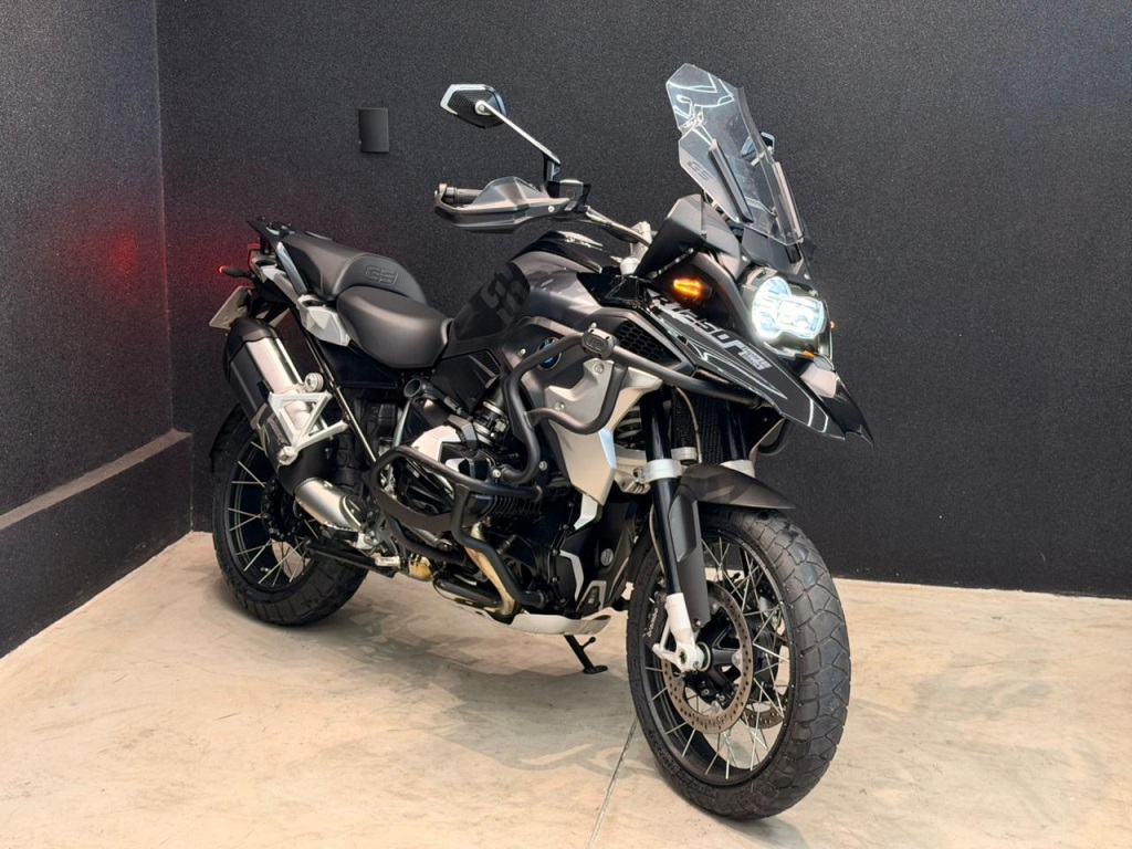 BMW R 1250 GS ADVENTURE PREMIUM TRIPLE BLACK