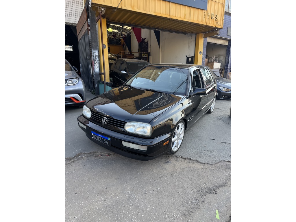 VOLKSWAGEN GOLF