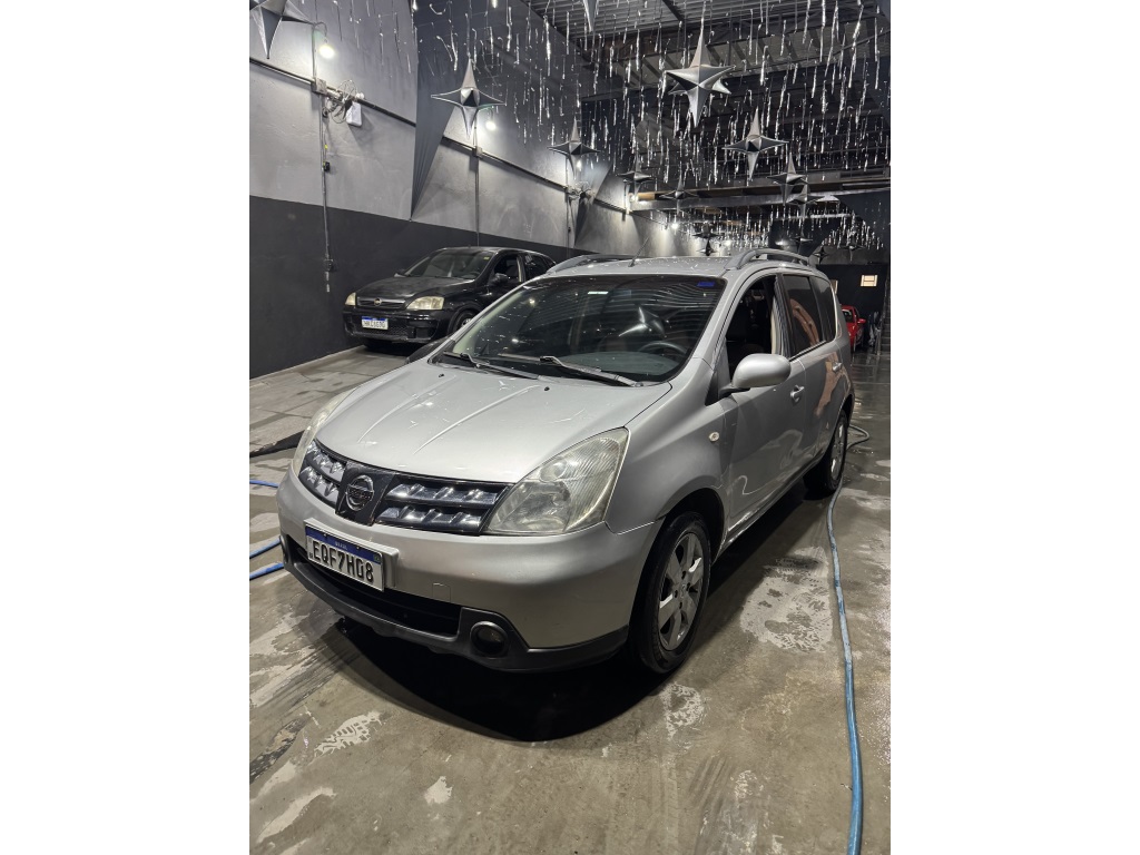 NISSAN LIVINA