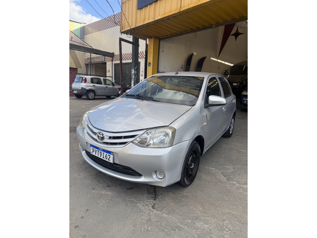 TOYOTA ETIOS