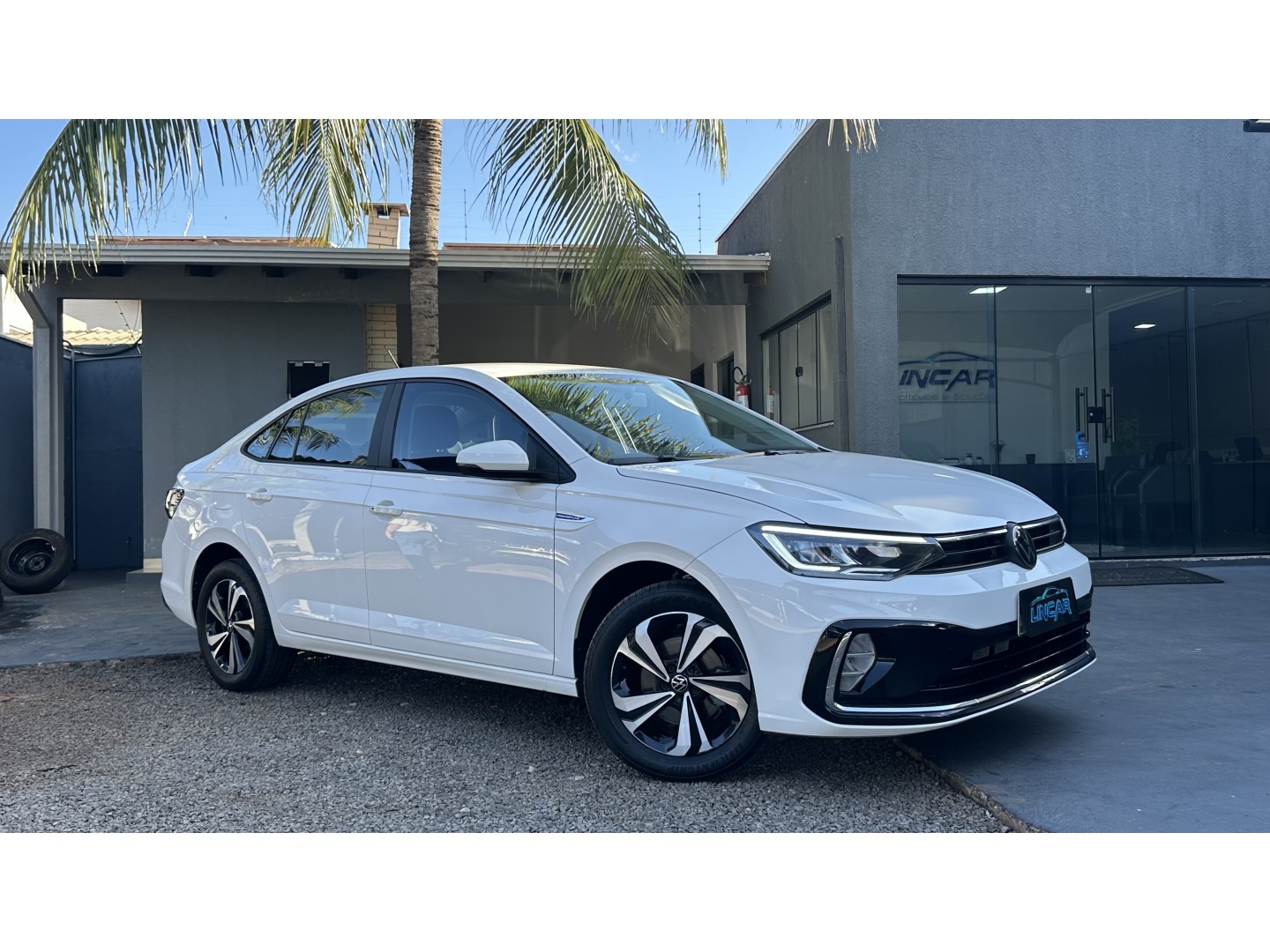 VOLKSWAGEN VIRTUS