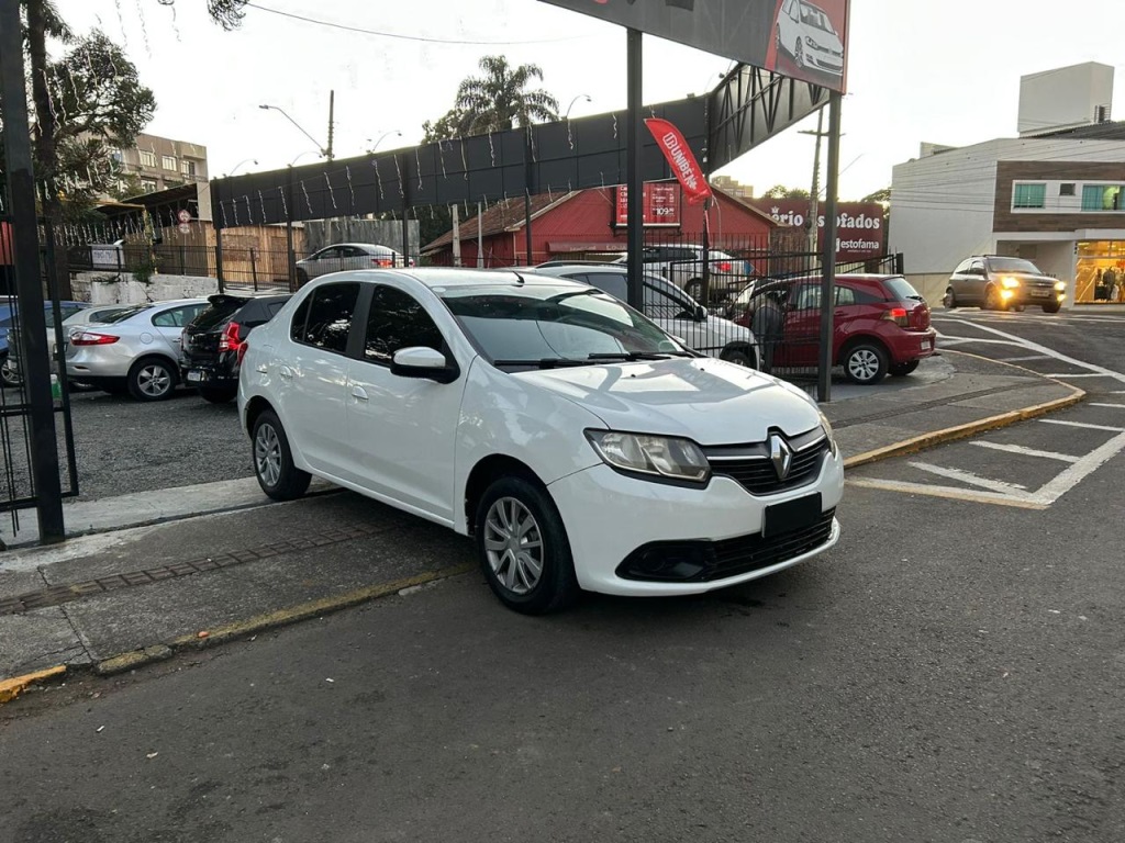 RENAULT LOGAN