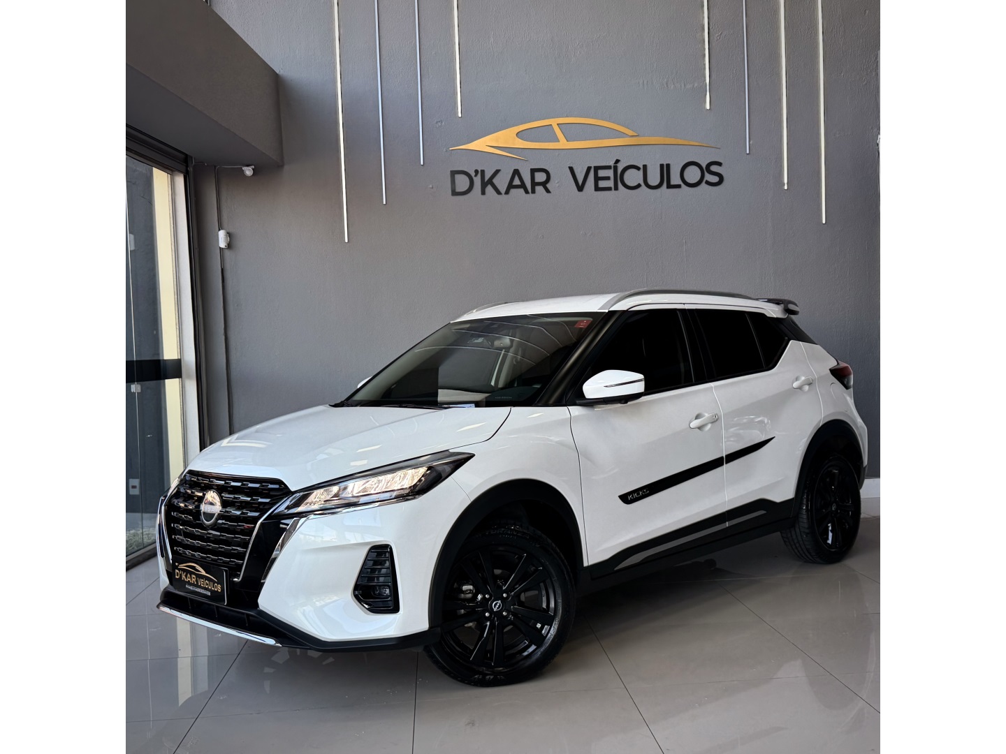 NISSAN KICKS