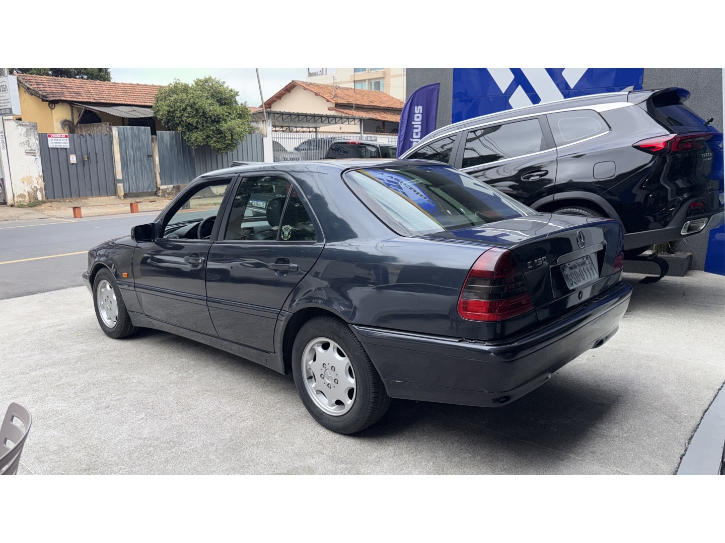MERCEDES-BENZ C 180