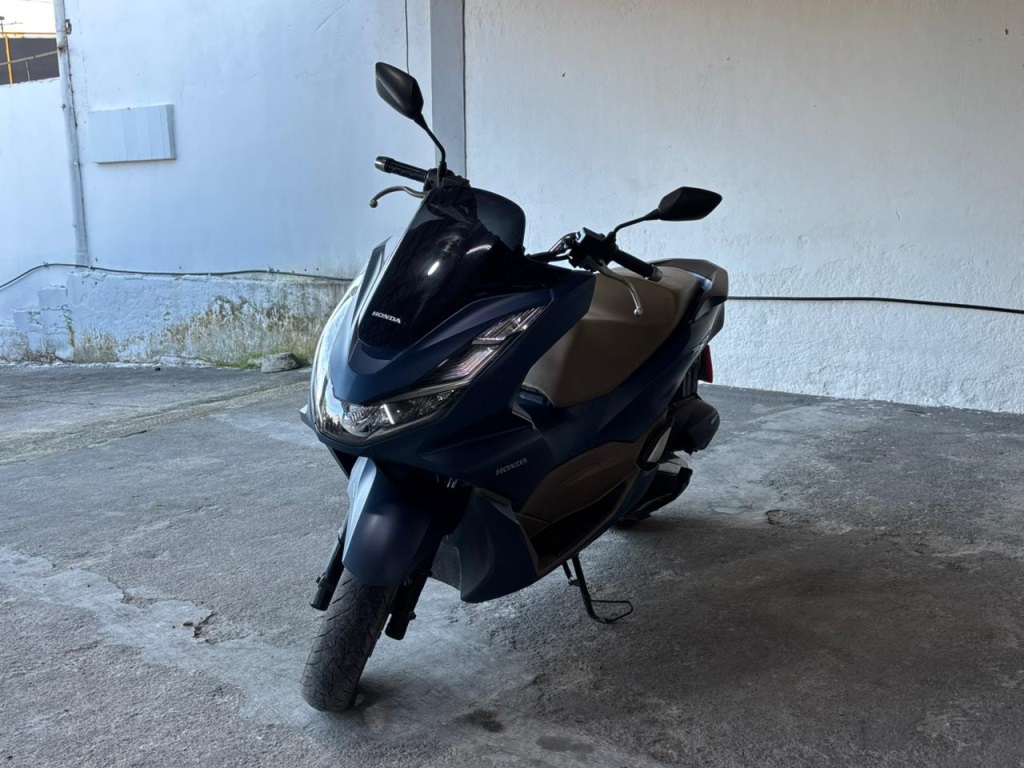 HONDA PCX 160 DLX ABS