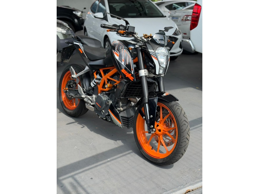 KTM DUKE 390