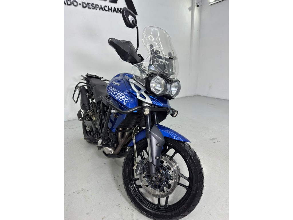 TRIUMPH TIGER 800 XRX